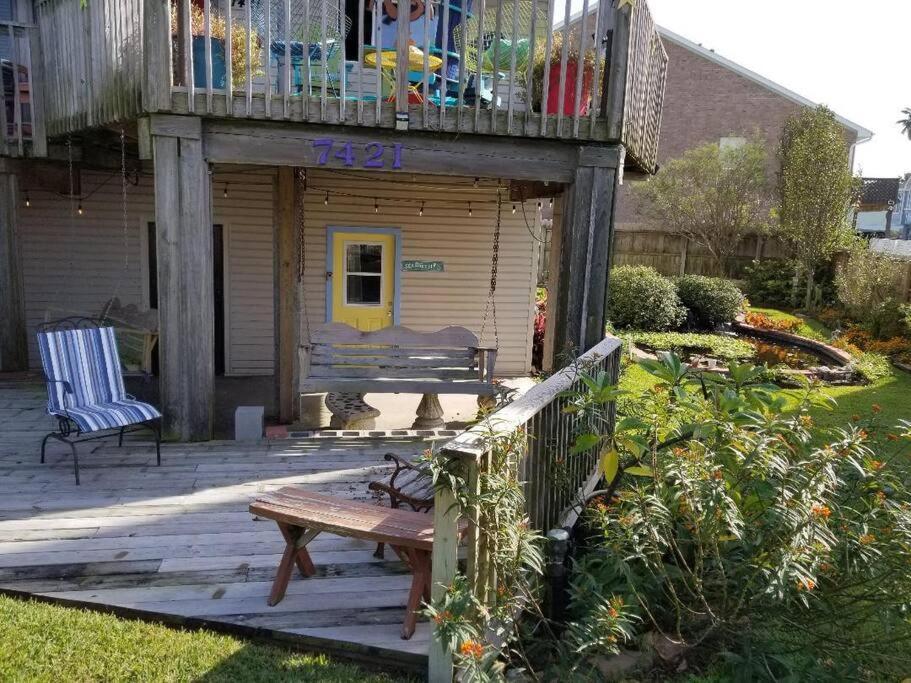 The Seahorse Apt - Lakeside And Close To The Beach Lägenhet Galveston Exteriör bild